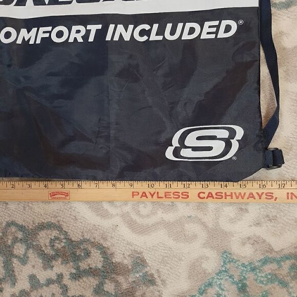 SKECHERS Comfort Included Drawstring Backpack - Picture 2 of 6